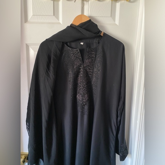 Black Abaya Thobe Embellished Modest Prayer Dress with Head Scarf - size L - Picture 4 of 7